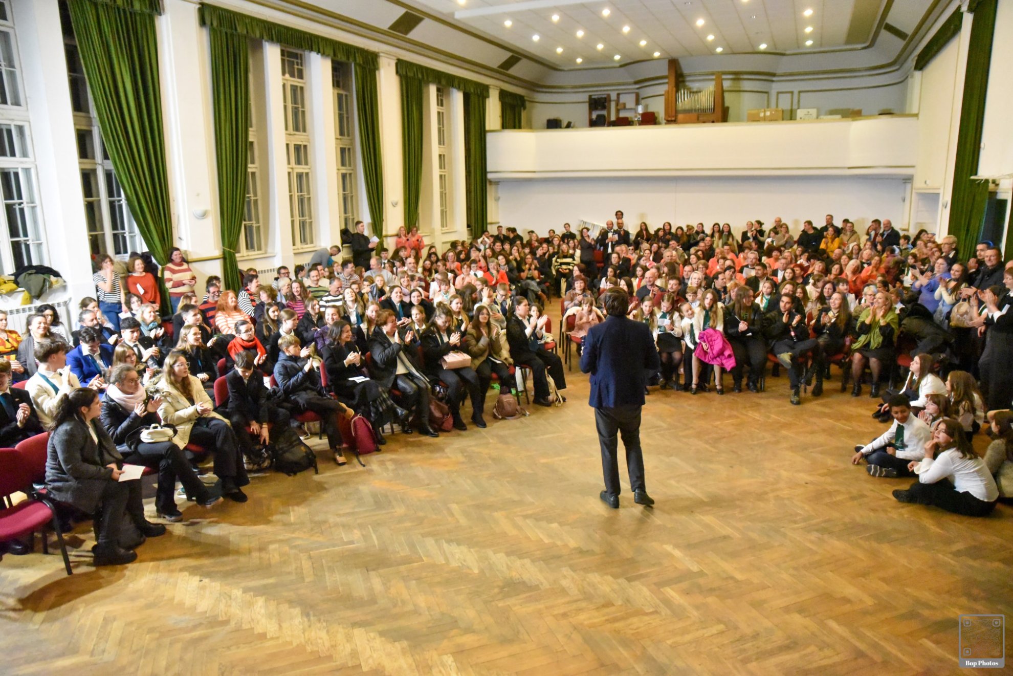 Immár negyedszer zengett a Kórusok Éjszakája Nagyváradon, a PKE épületeiben