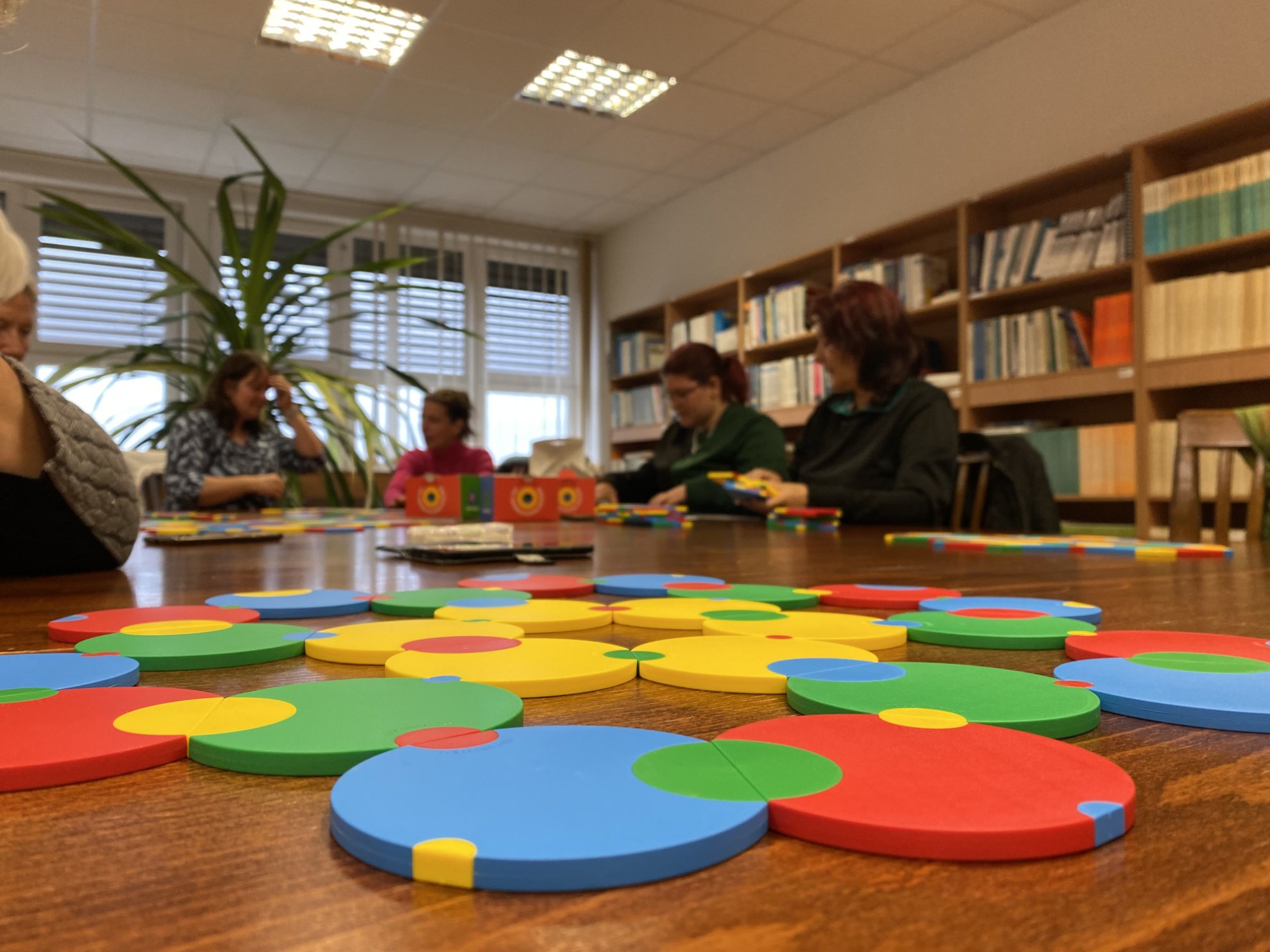 Az Eszterházy Károly Katolikus Egyetemen megrendezésre került a Preschool and Lower Primary STEAM Education with Poly-Universe (EARLY-POLY) nevű projekttalálkozó