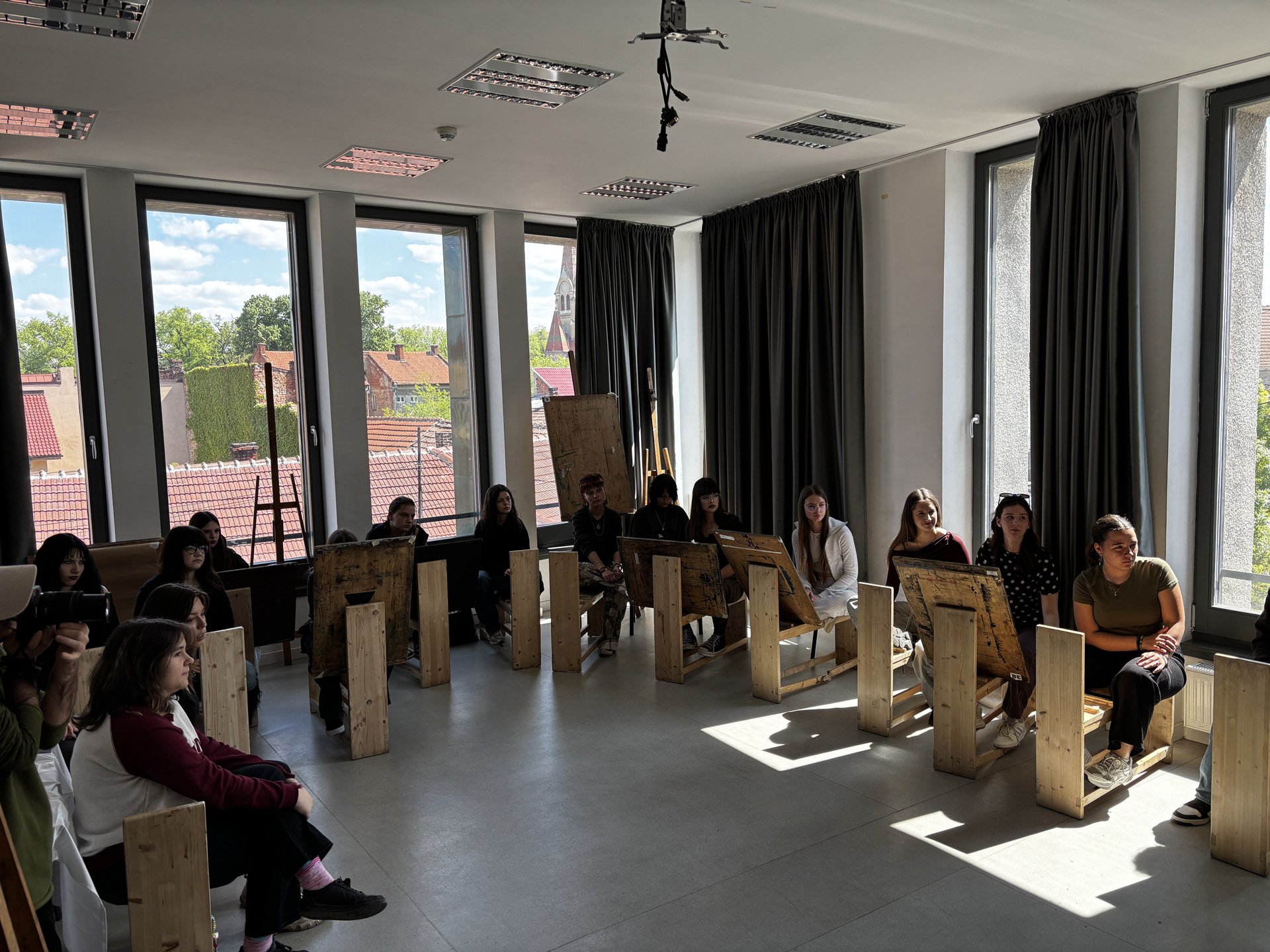 Program „Student pentru o zi” cu elevii de la Liceul de Arte, Oradea