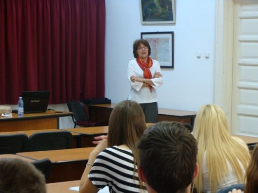 Prelegere Dr. Erzsébet Knipf-Komlósi (Universitatea Eötvös Lorand din Budapesta)