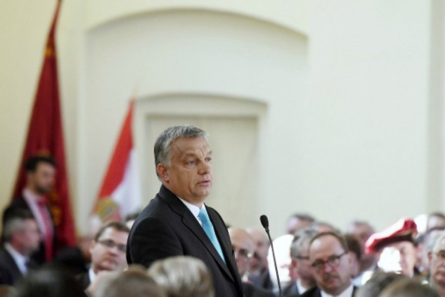 1 octombrie 2017 Prim-ministrul Ungariei, Viktor Orbán, a inaugurat noua clădire a Universității.
