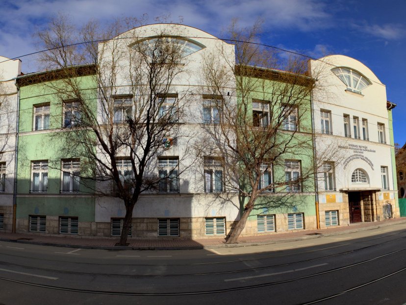 PKE felajánlás egyházi fenntartású gyermekotthonok lakóinak